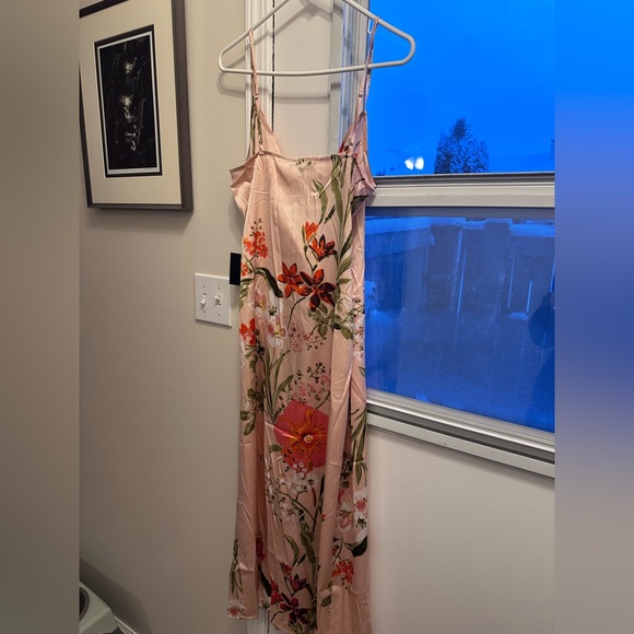 Lulu’s Remarkable Entrance Pink Floral Print Satin Midi Dress - Picture 2 of 7